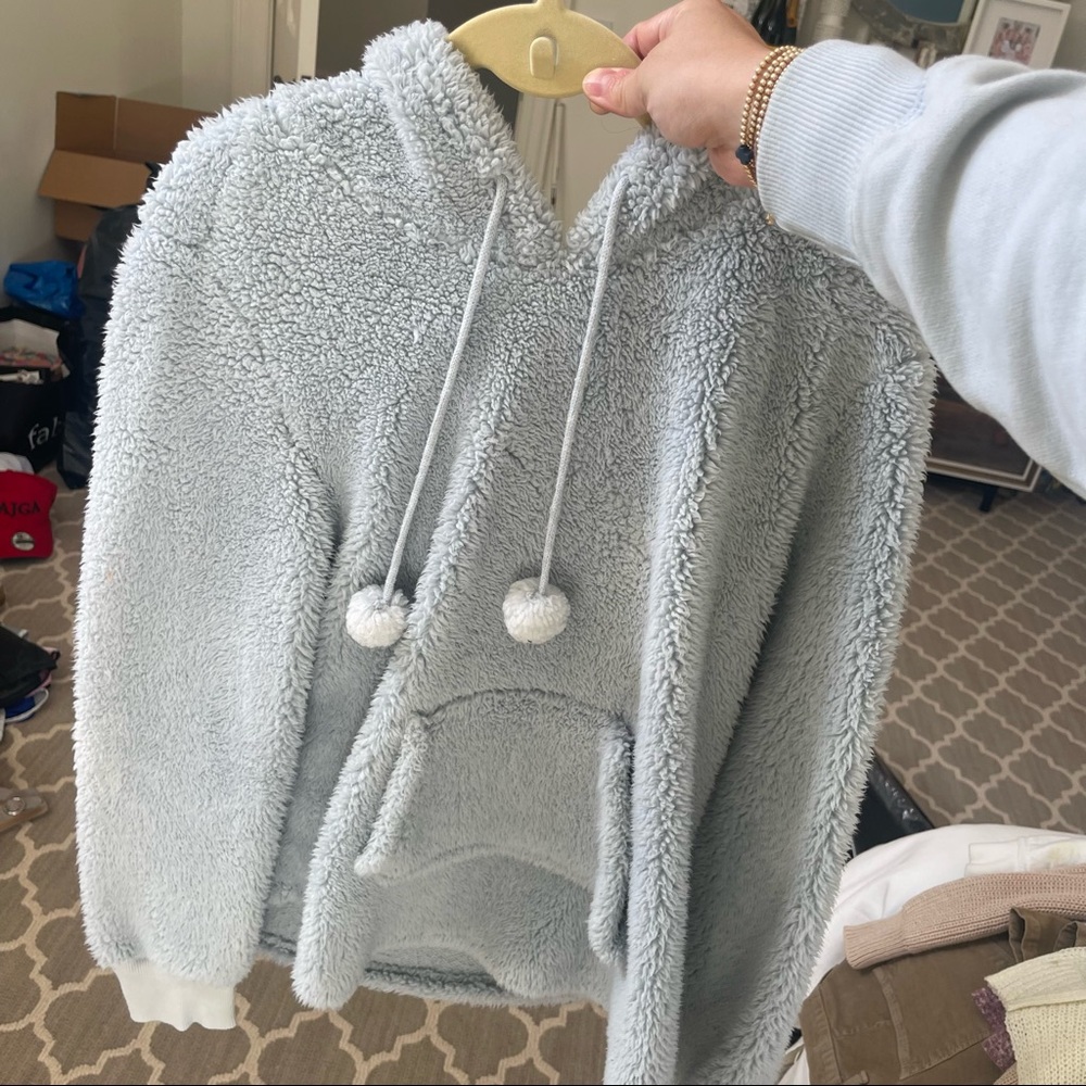 Fuzzy Hoodie with Pocket - Size L